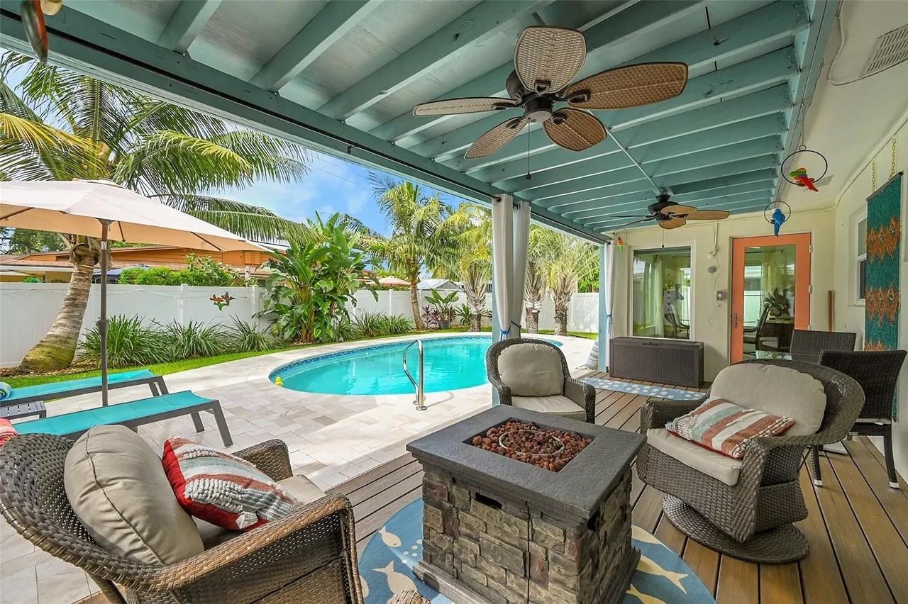 232 Sw 13th St #NA - Photo 3 of 24