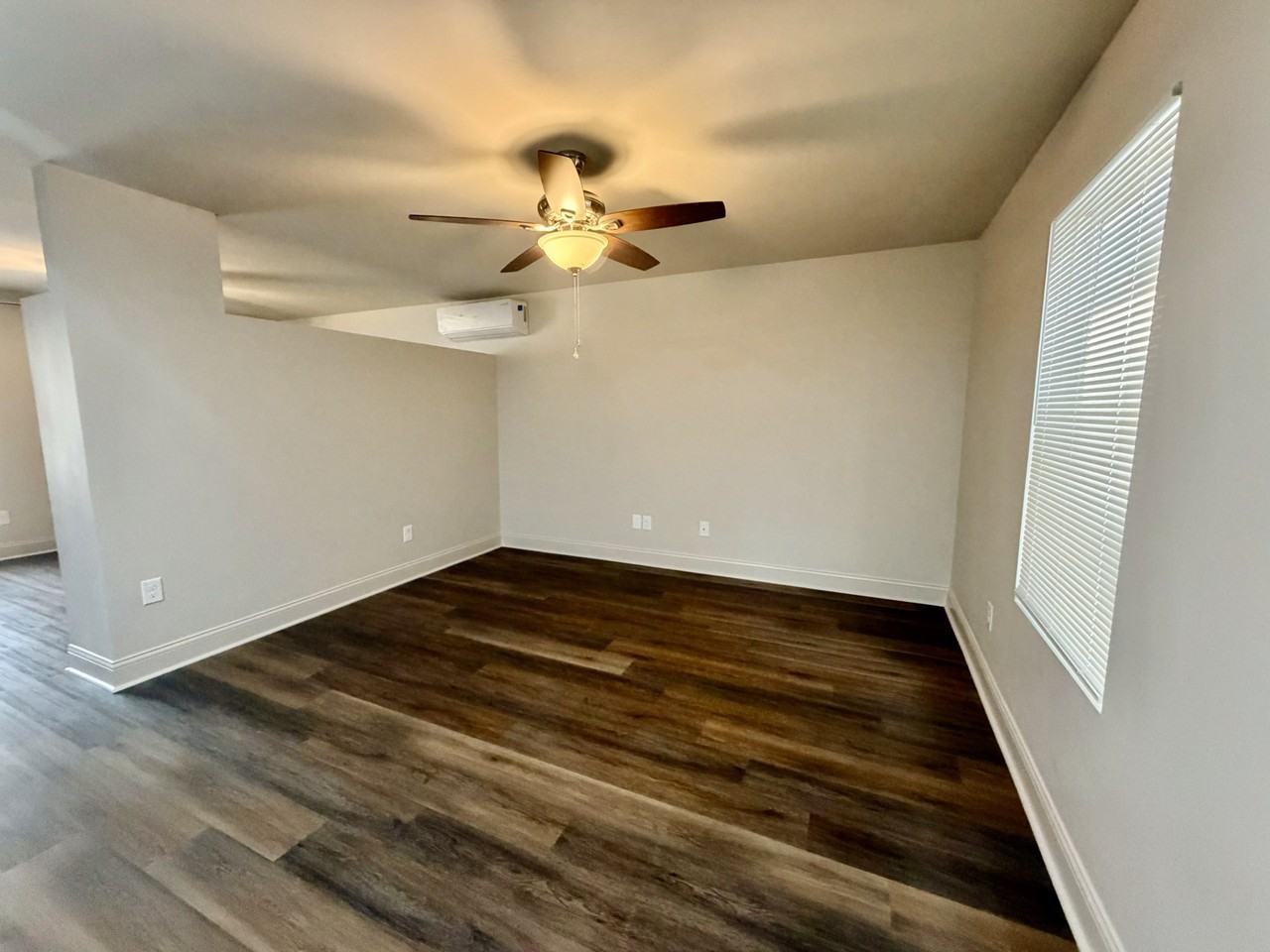 4340 Auburn St - Photo 4 of 7