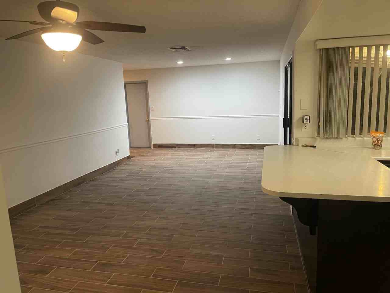 3019 W Myrtle Ave #NA - Photo 2 of 10