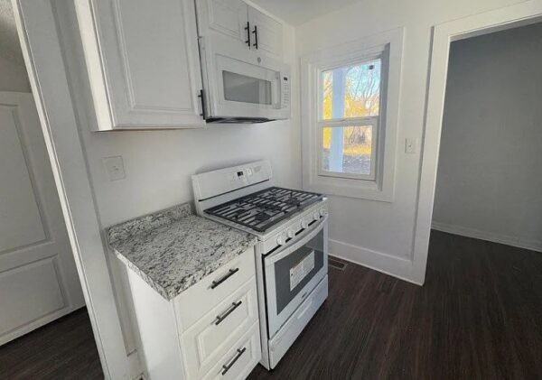 101 Colorado St #NA - Photo 5 of 9