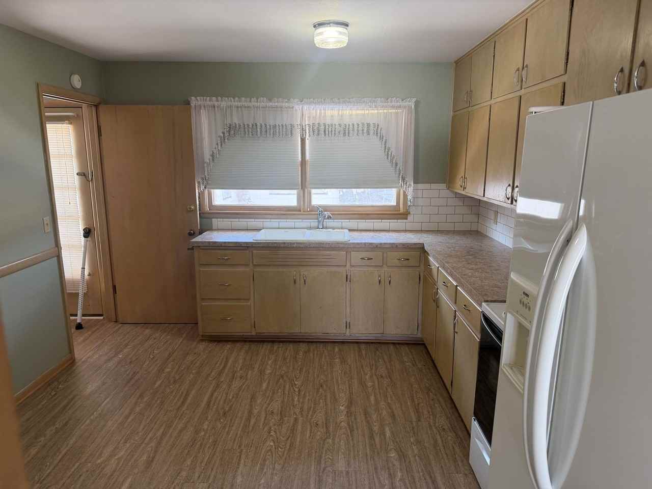 901 S Clifton Ave #NA - Photo 2 of 6