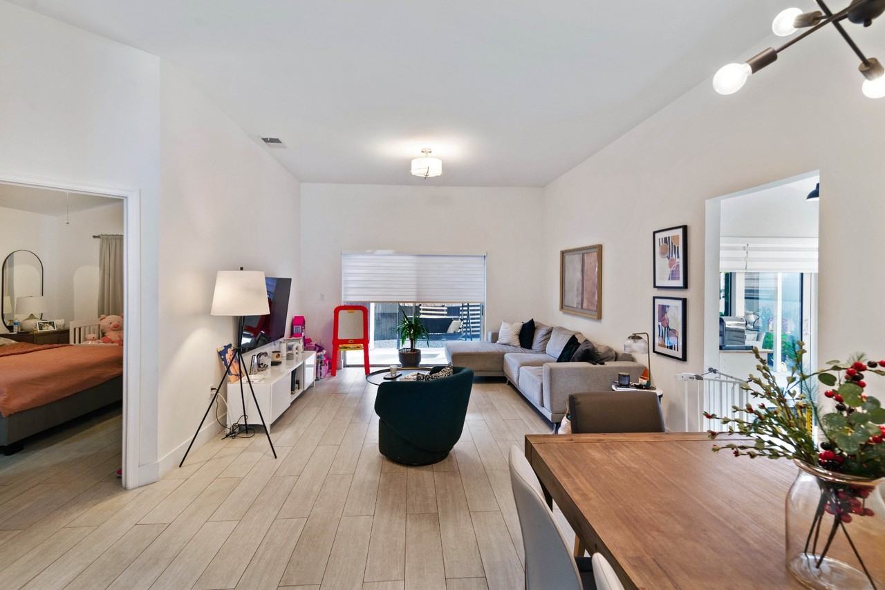 5340 Nw 188th St #NA - Photo 6 of 31