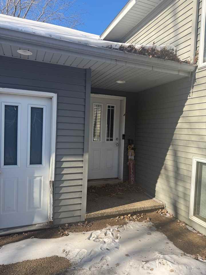 413 Lilac Ln #413 - Photo 3 of 21