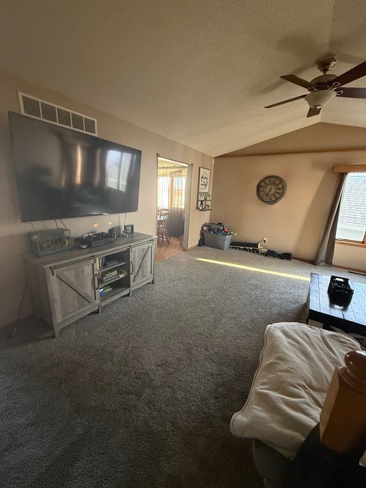 413 Lilac Ln #413 - Photo 7 of 21