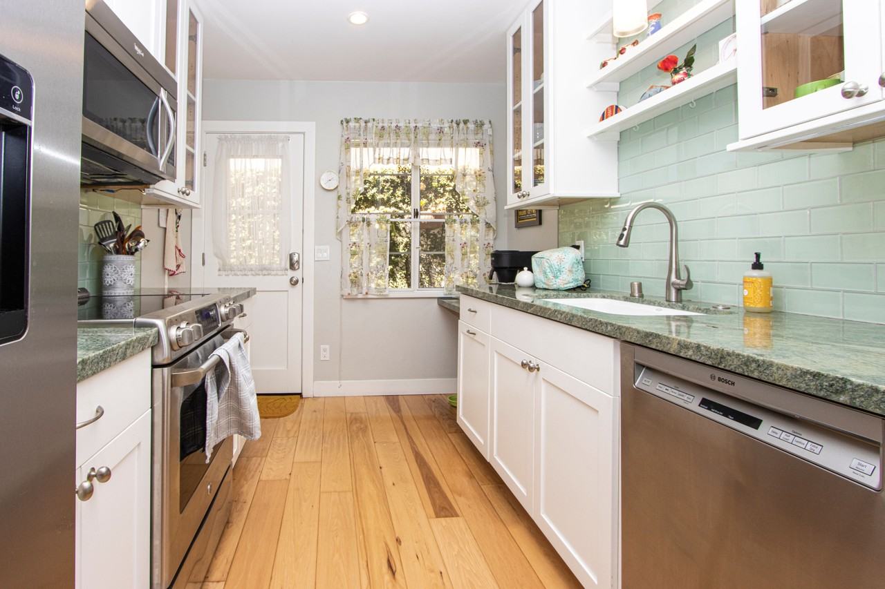 405 Orilla Del Mar - Photo 7 of 10