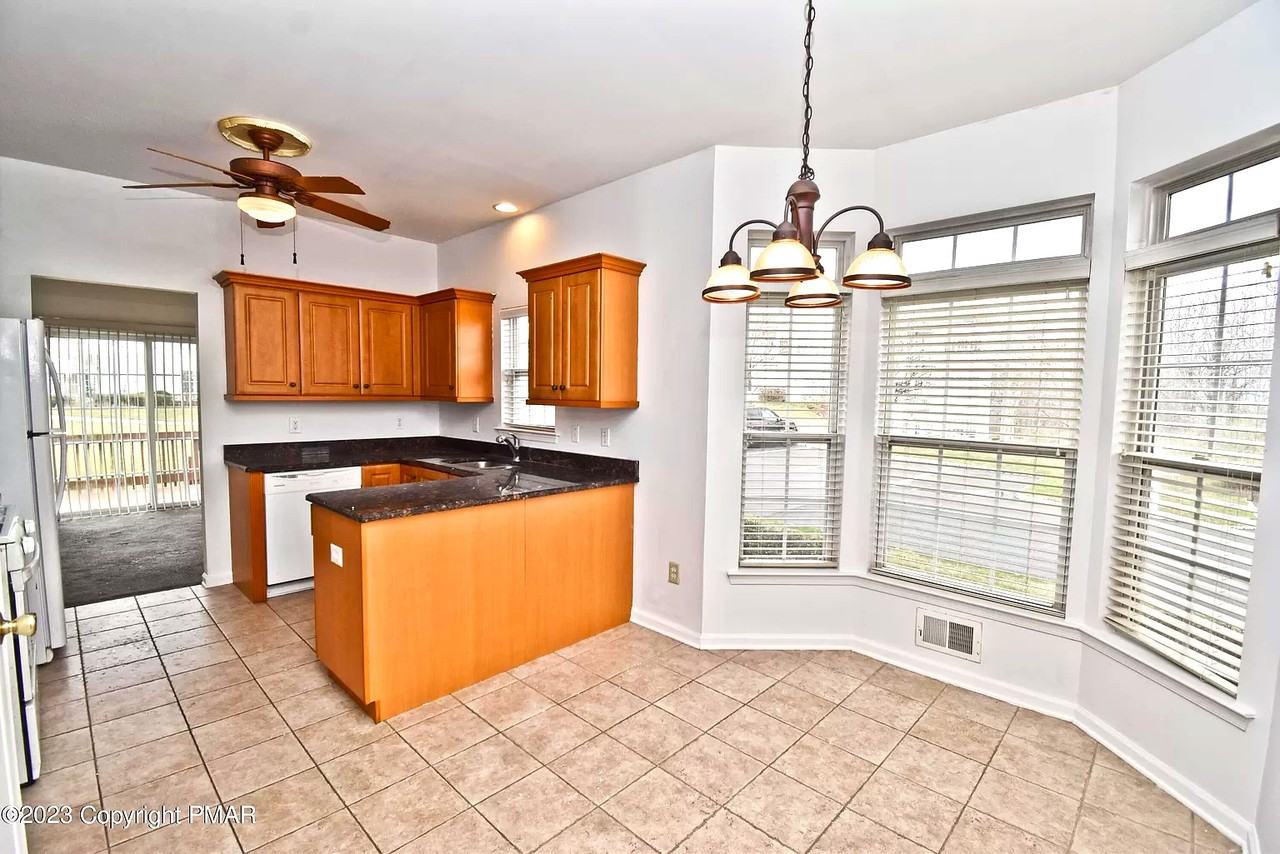 106 Bethpage Ter #106 - Photo 3 of 24