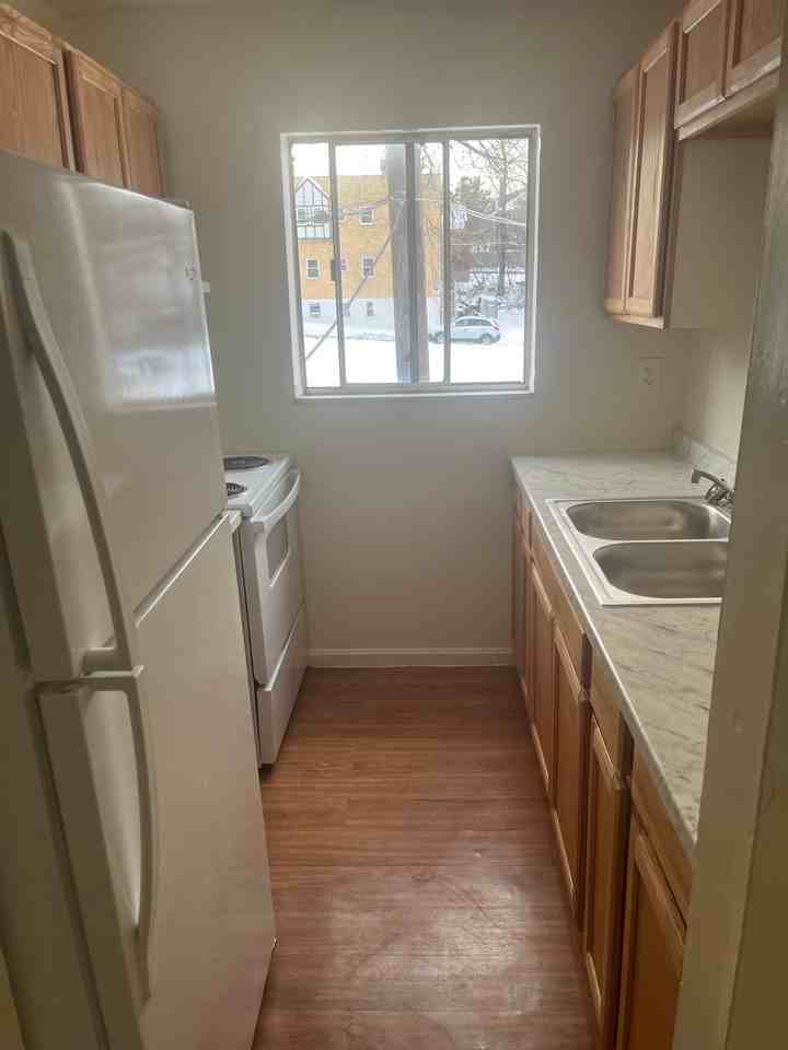 4045 Reading Rd #18 - Photo 3 of 7