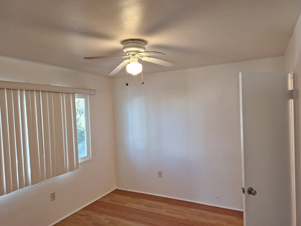 2608 W Carson St #NA - Photo 4 of 9