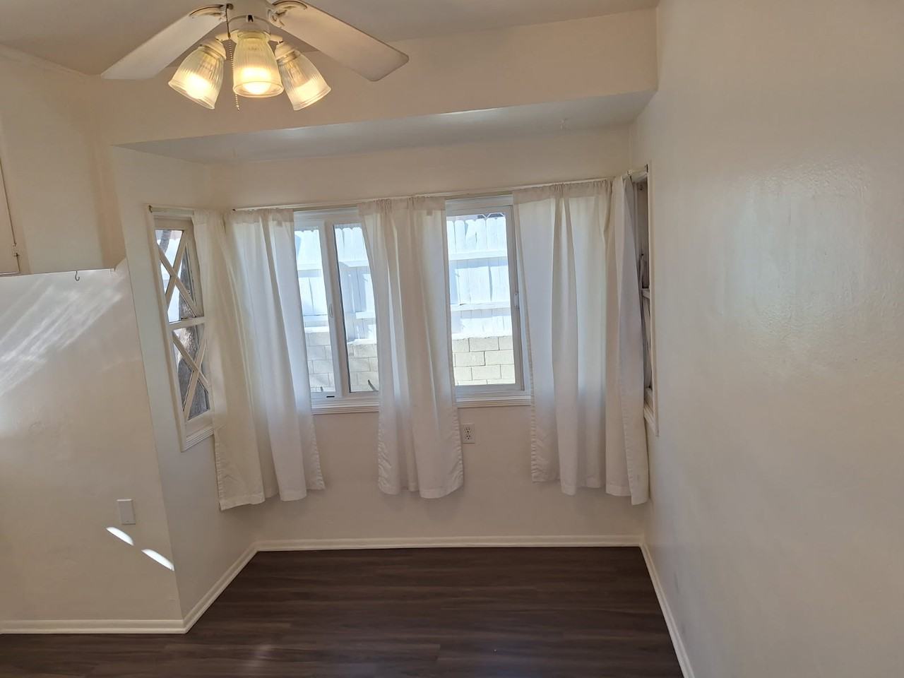 2608 W Carson St #NA - Photo 6 of 9