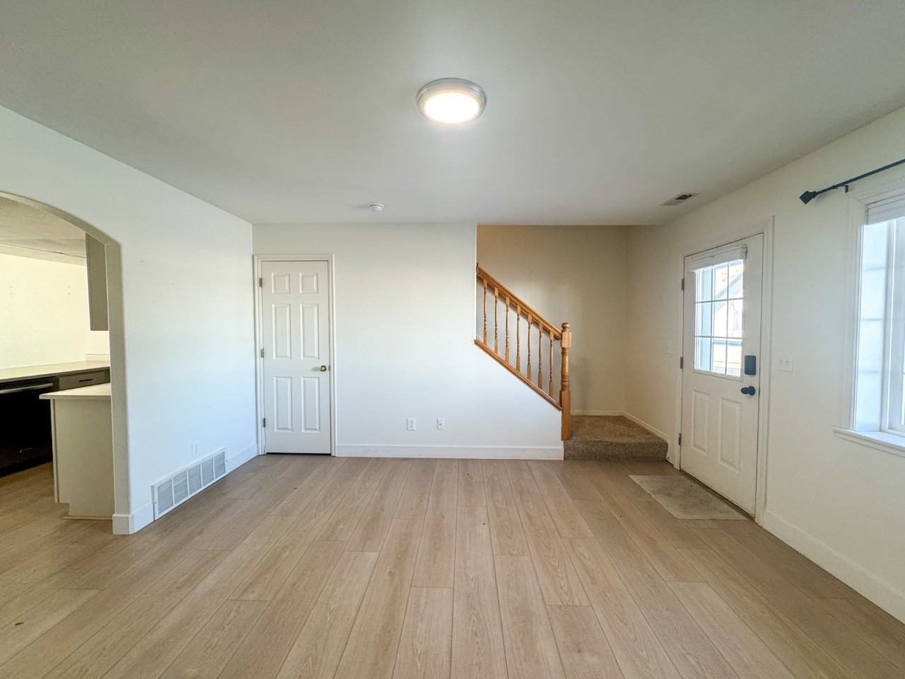 52 Kensington Pl - Photo 7 of 20