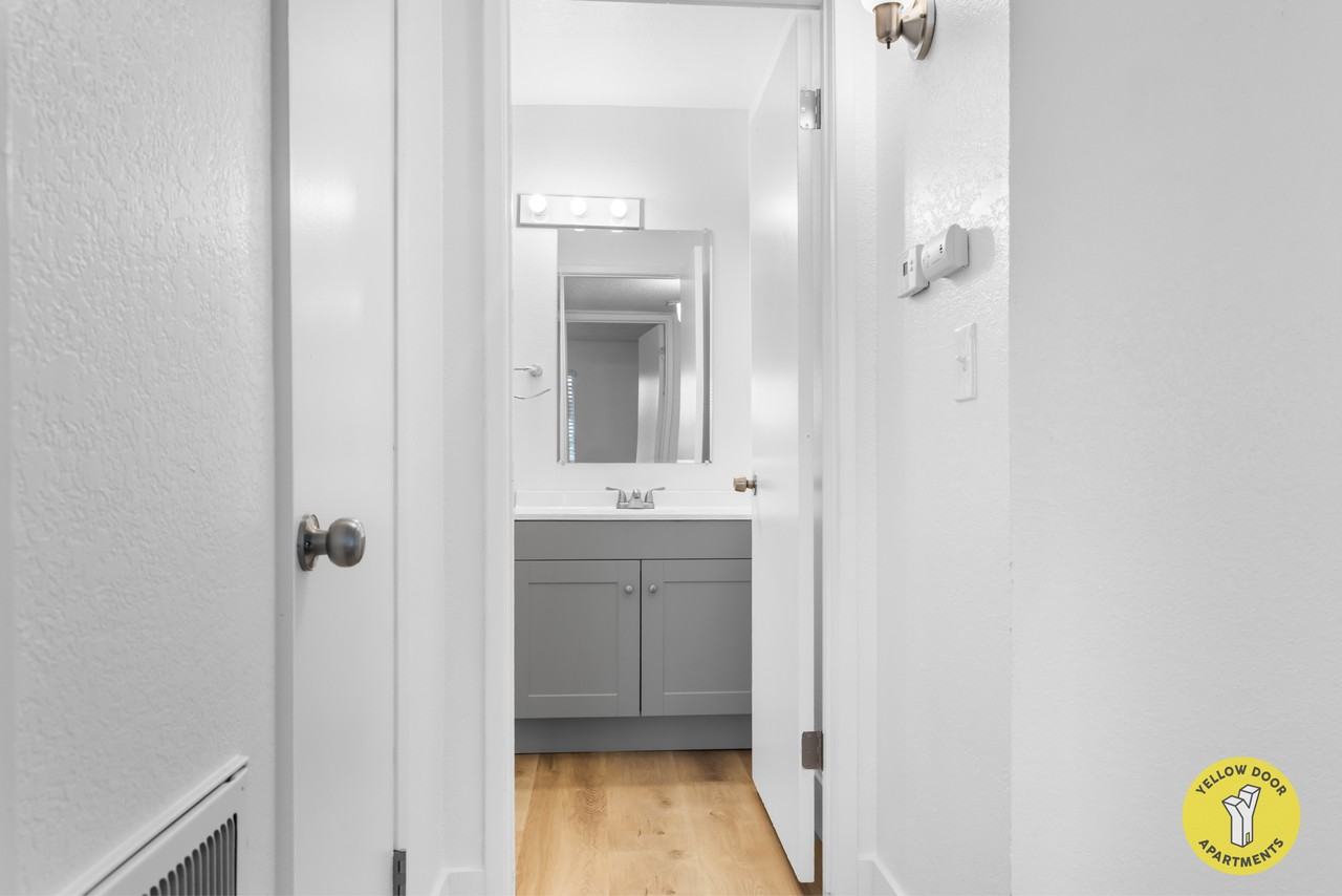 3112 Denver Ave #3100-1 - Photo 4 of 12