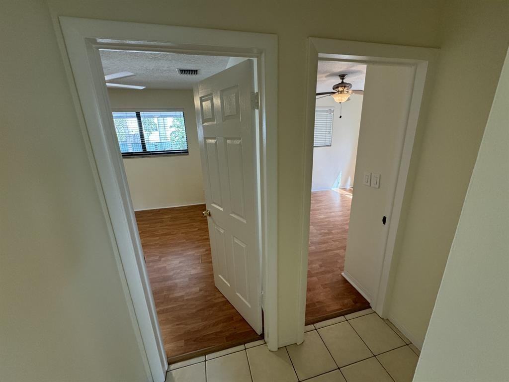 1101 Ne 18th Ct #1 - Photo 5 of 12