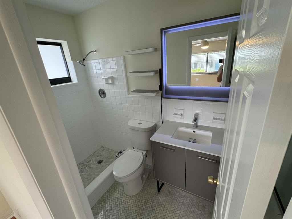 1101 Ne 18th Ct #1 - Photo 7 of 12