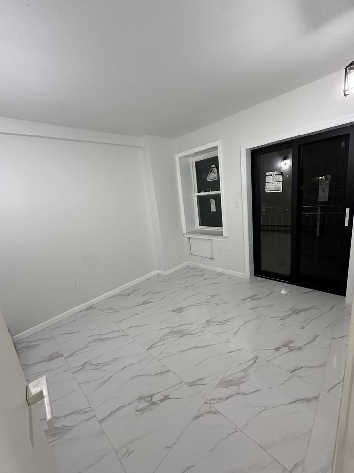 10861 49th Ave #2FL - Photo 3 of 8