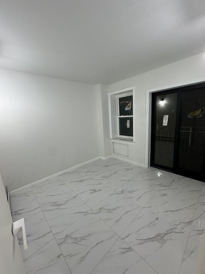 10861 49th Ave #3FL - Photo 3 of 7