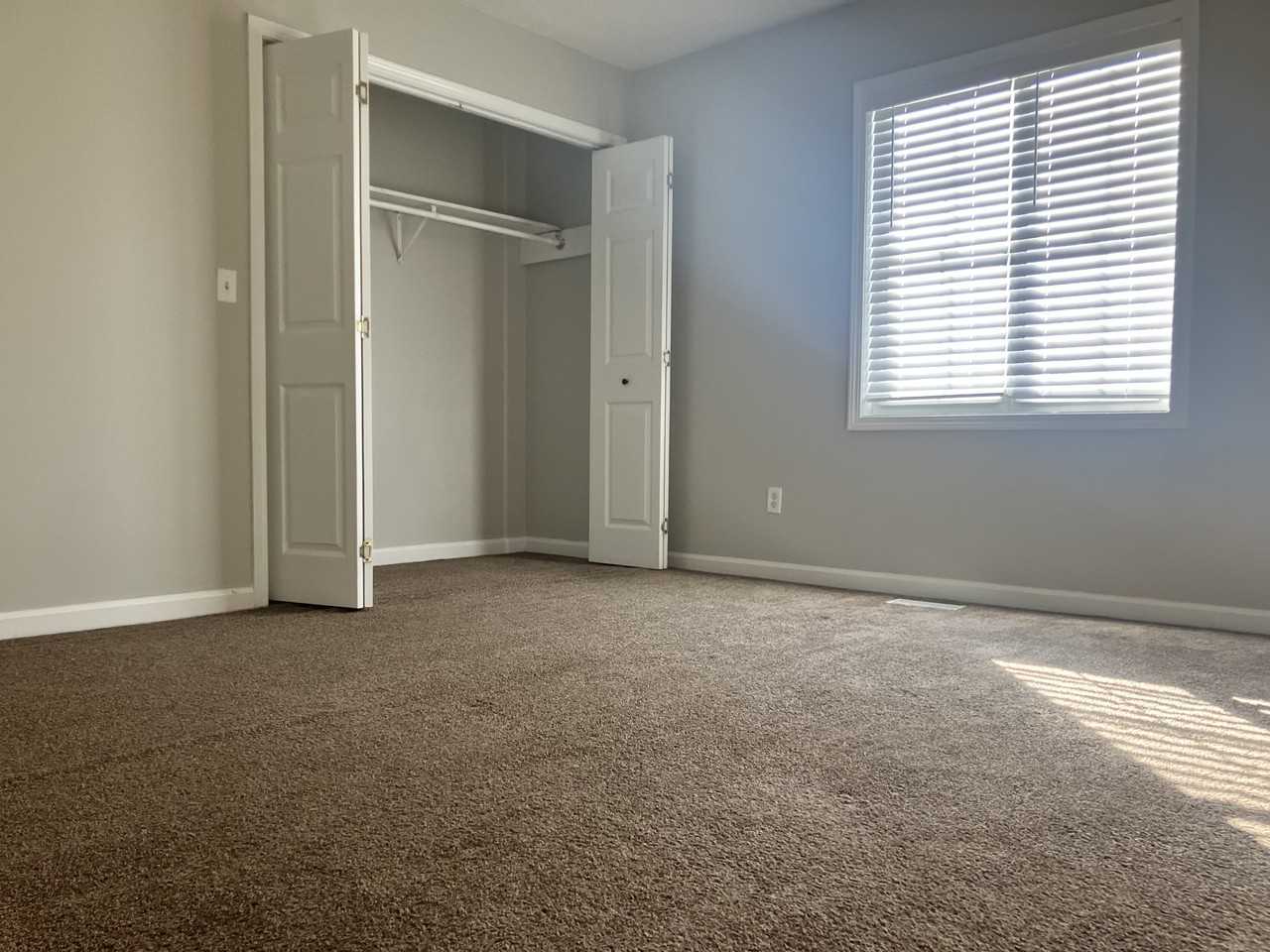 145 Viking DriveApartment 22 #1 - Photo 6 of 7