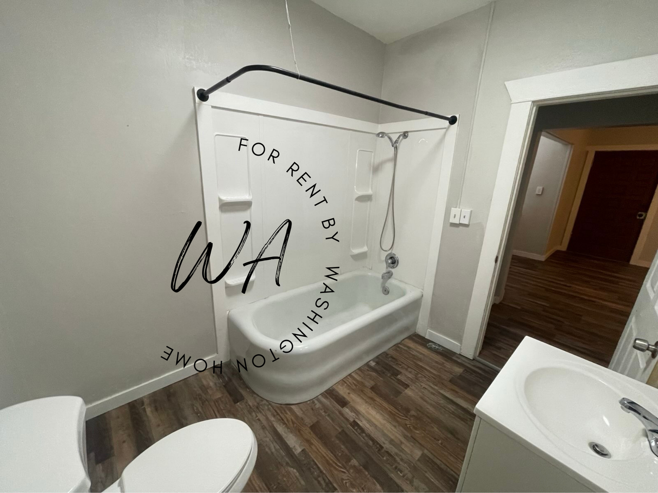 2228 N Astor St #6 - Photo 5 of 6