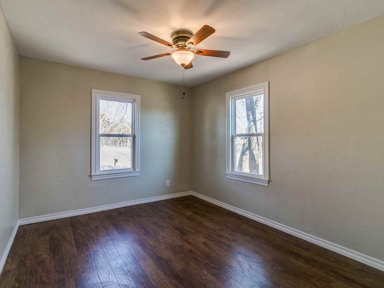 1417 W College Ave #1 - Photo 5 of 10