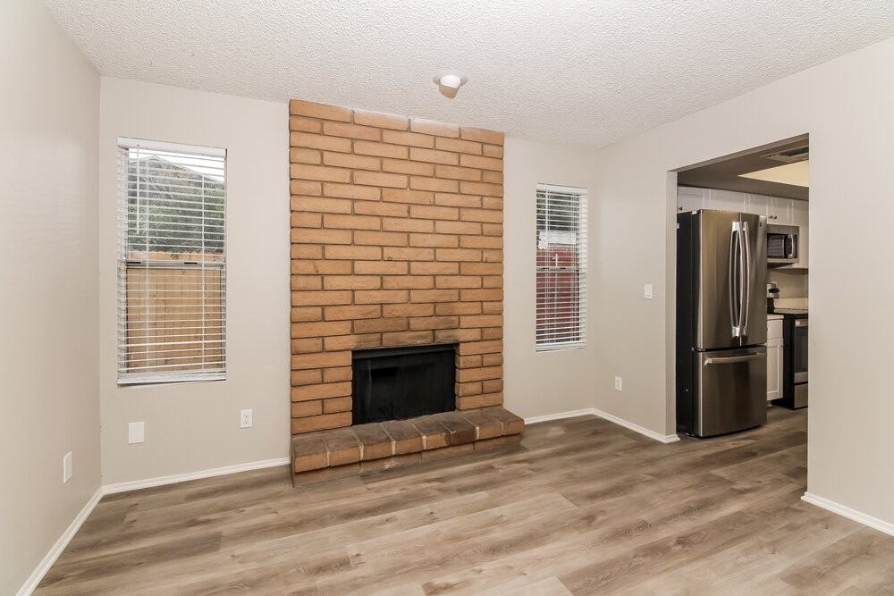 1418 S Gecko Rd - Photo 4 of 16