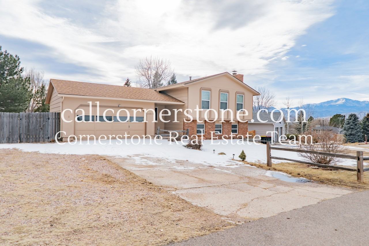 2015 Rusty Hinge Dr #1