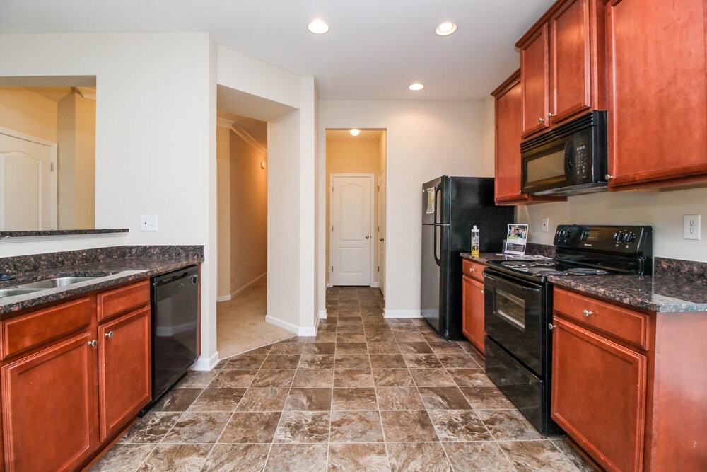 3732 Humber Ct - Photo 6 of 16