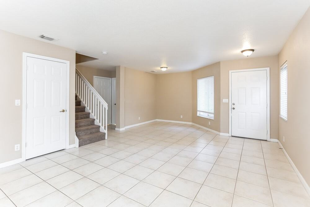 6168 Whalton St - Photo 2 of 15