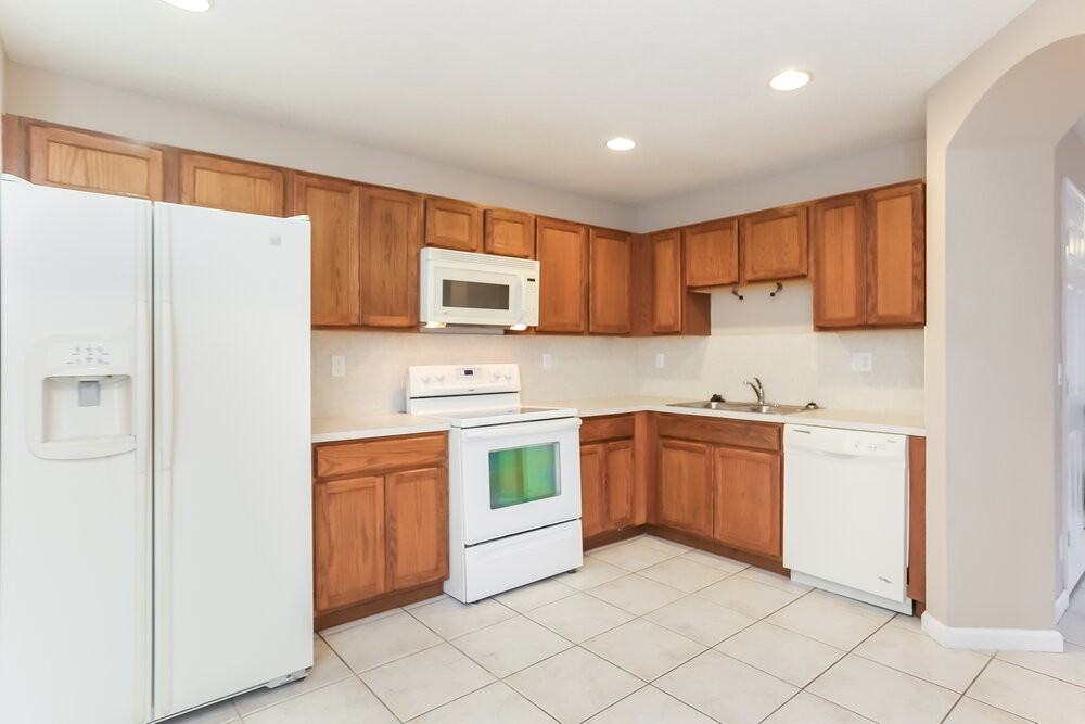 6168 Whalton St - Photo 6 of 15