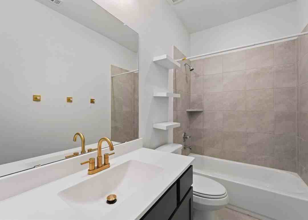 18919 Toscana Ln #1 - Photo 2 of 6