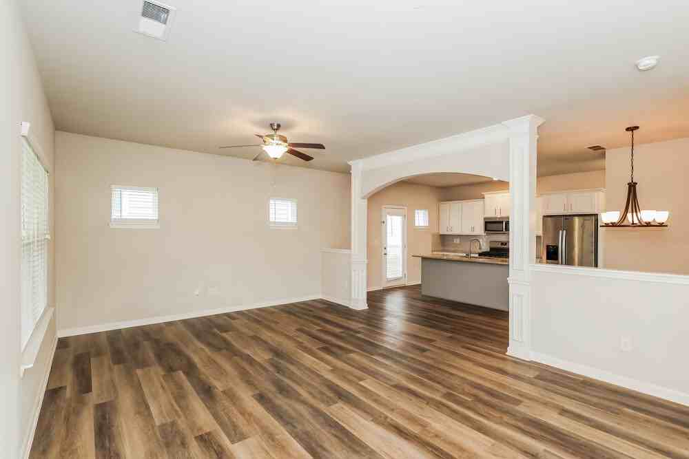 4 Elm St - Photo 4 of 17