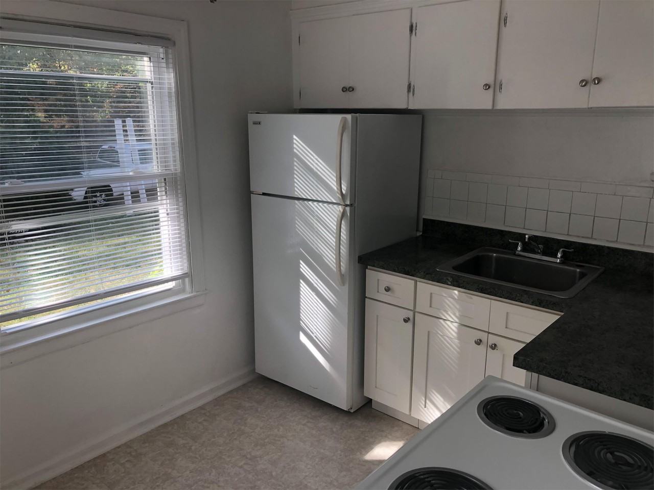 1934 Tennyson Ave - Photo 2 of 18