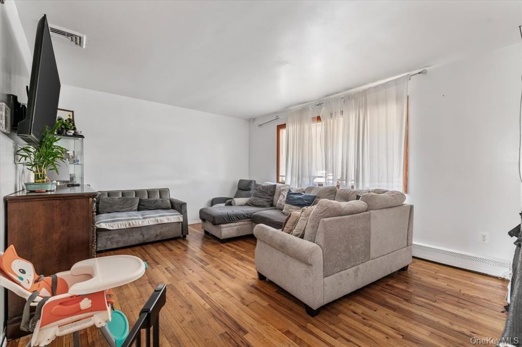 22 Hudson Pl #22 - Photo 5 of 24