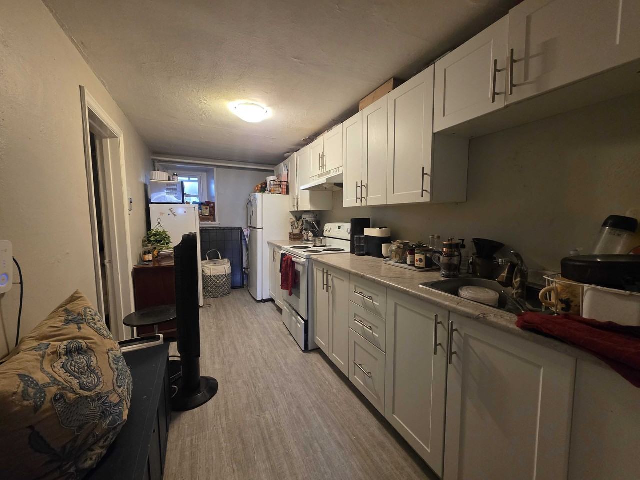 134 Earl St #1 - Photo 4 of 8