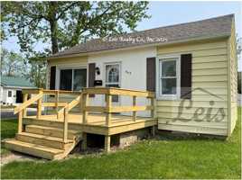 featured image of 902 Sycamore St #1