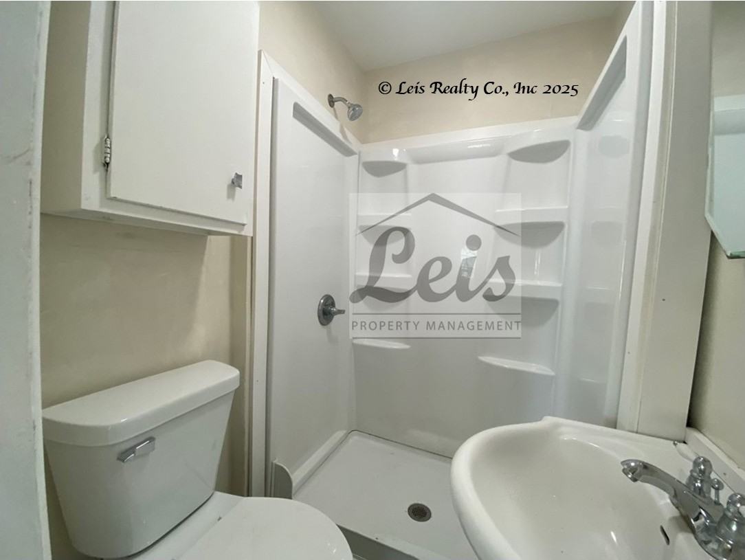 902 Sycamore St #1 - Photo 5 of 14