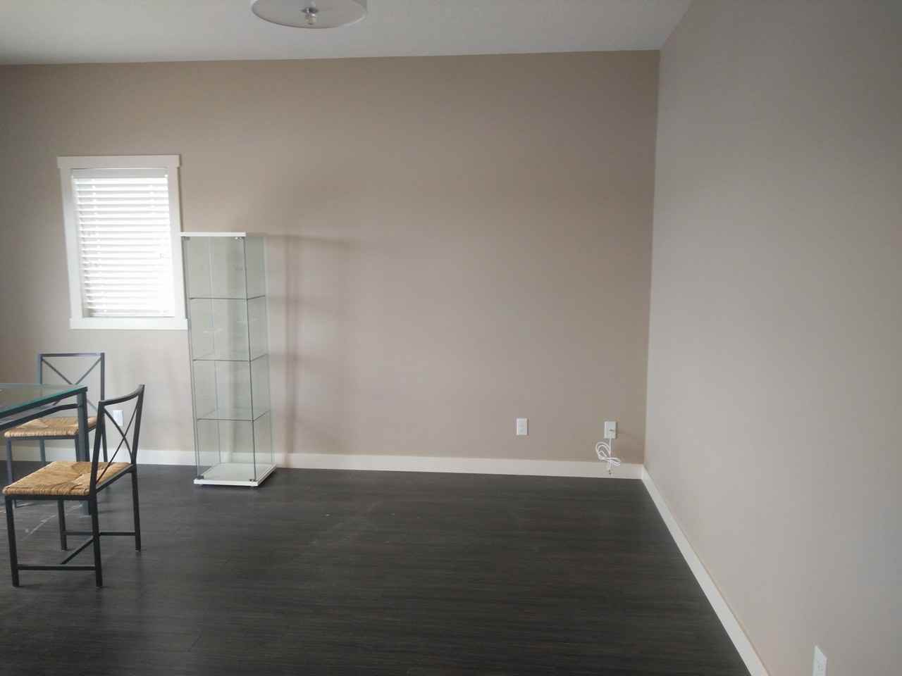 542 Redstone View Northeast - Photo 6 of 18