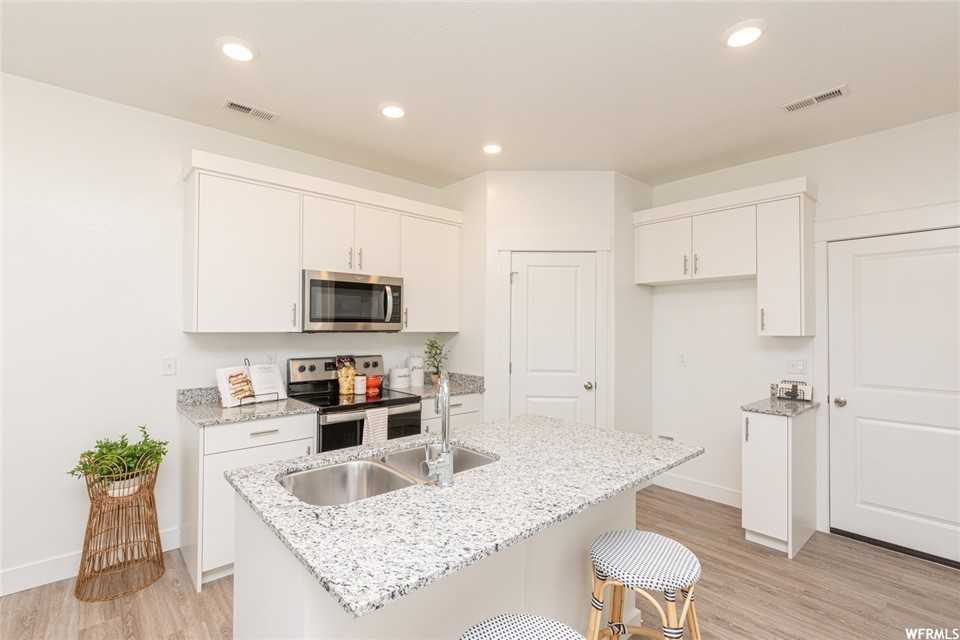 1816 Ne #101 - Photo 2 of 6