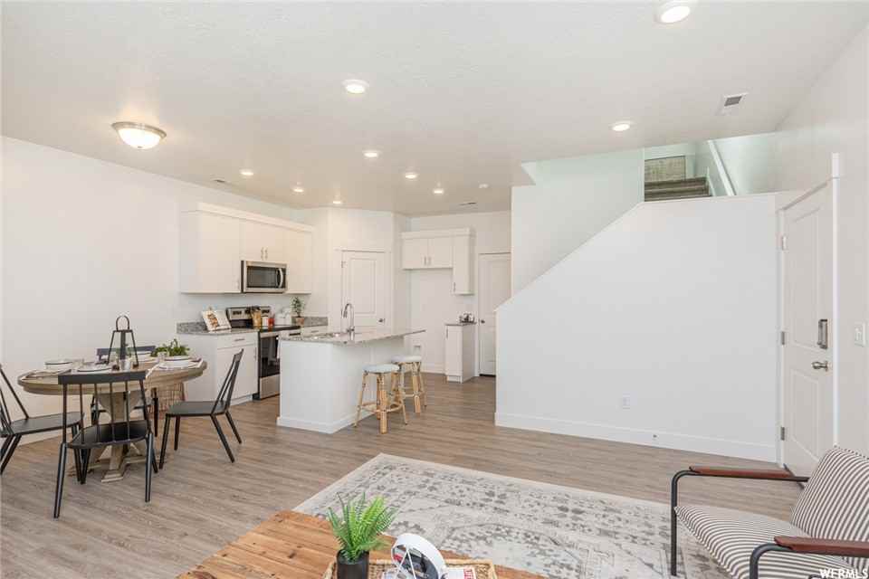 1816 Ne #101 - Photo 3 of 6