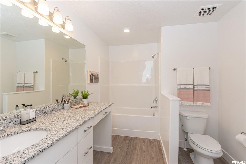 1816 Ne #101 - Photo 4 of 6