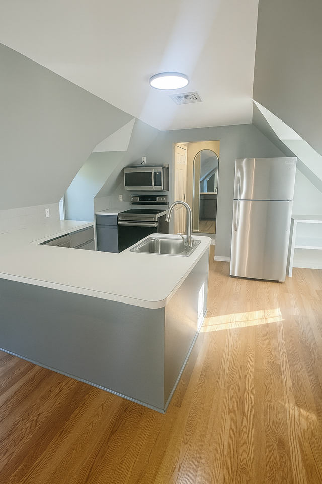 1820 Albany Ave - Photo 2 of 9