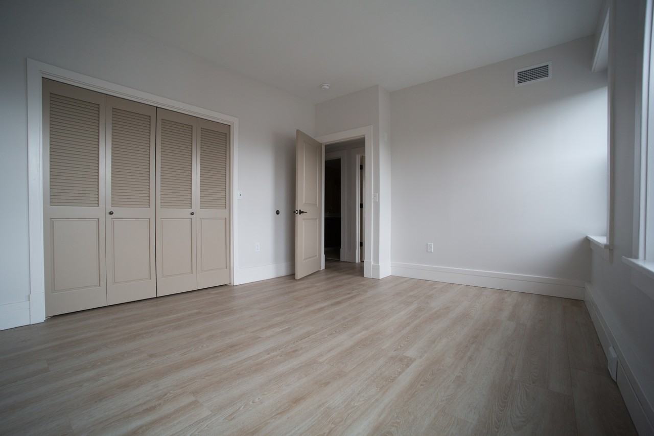 2015 Broad Ave #D - Photo 5 of 7