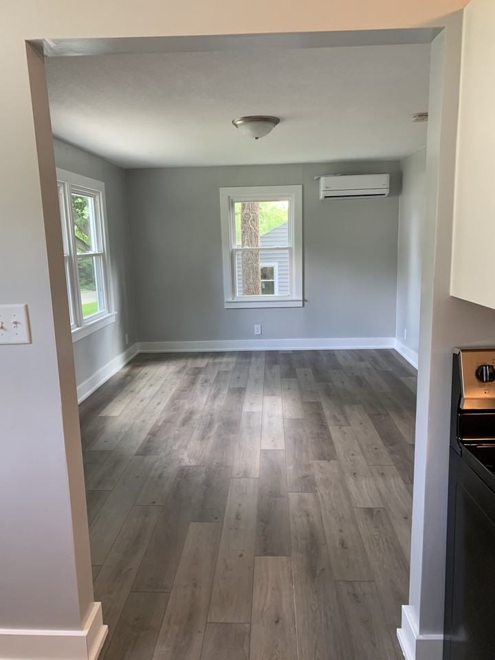 1317 N 10th St - Photo 3 of 11