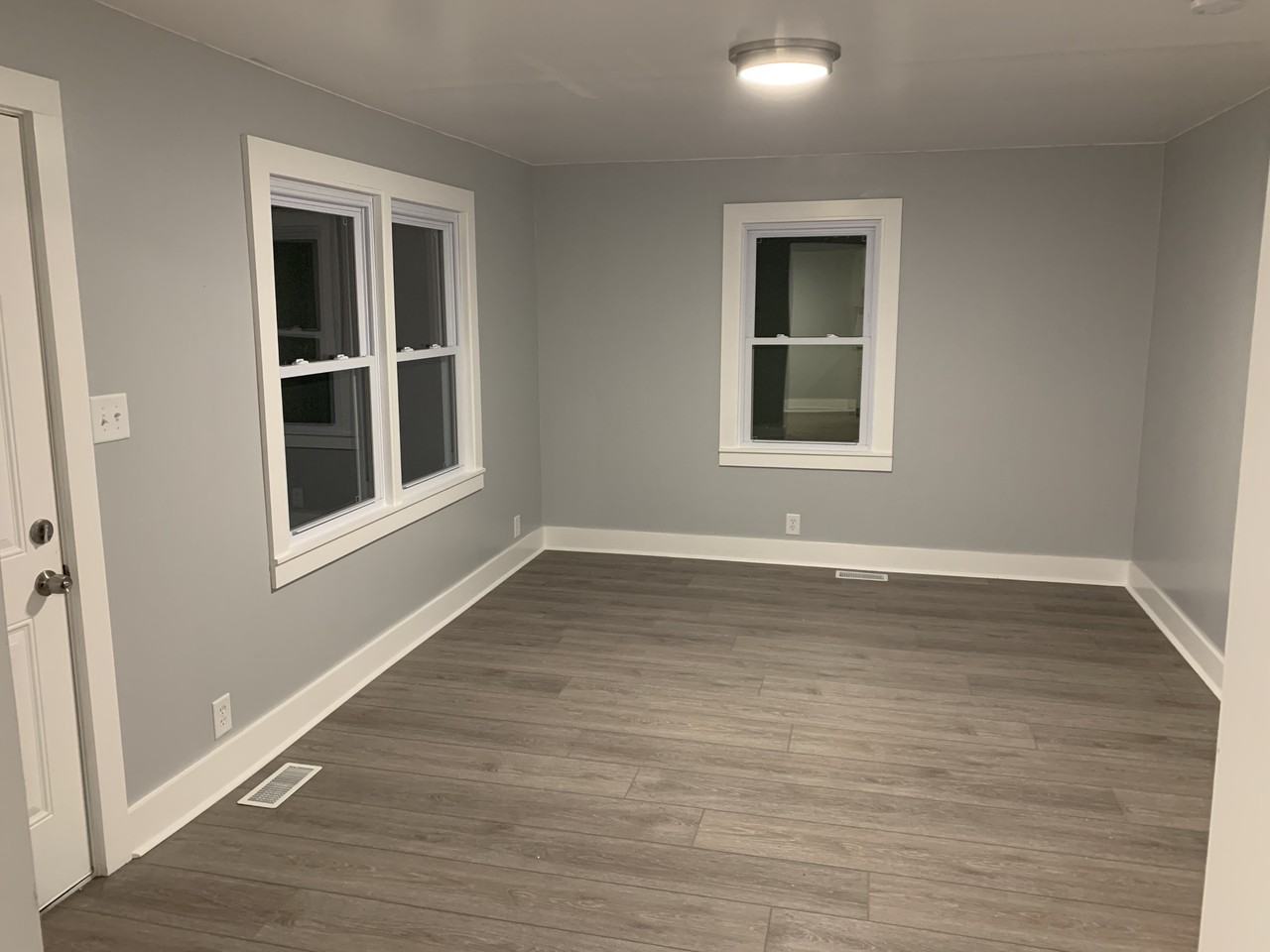 1315 N 10th St - Photo 3 of 9