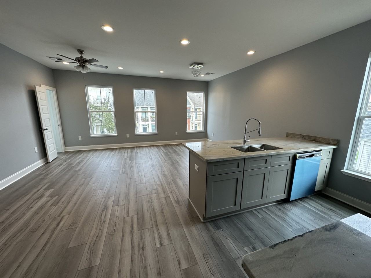 1522 Sere St #A - Photo 3 of 12