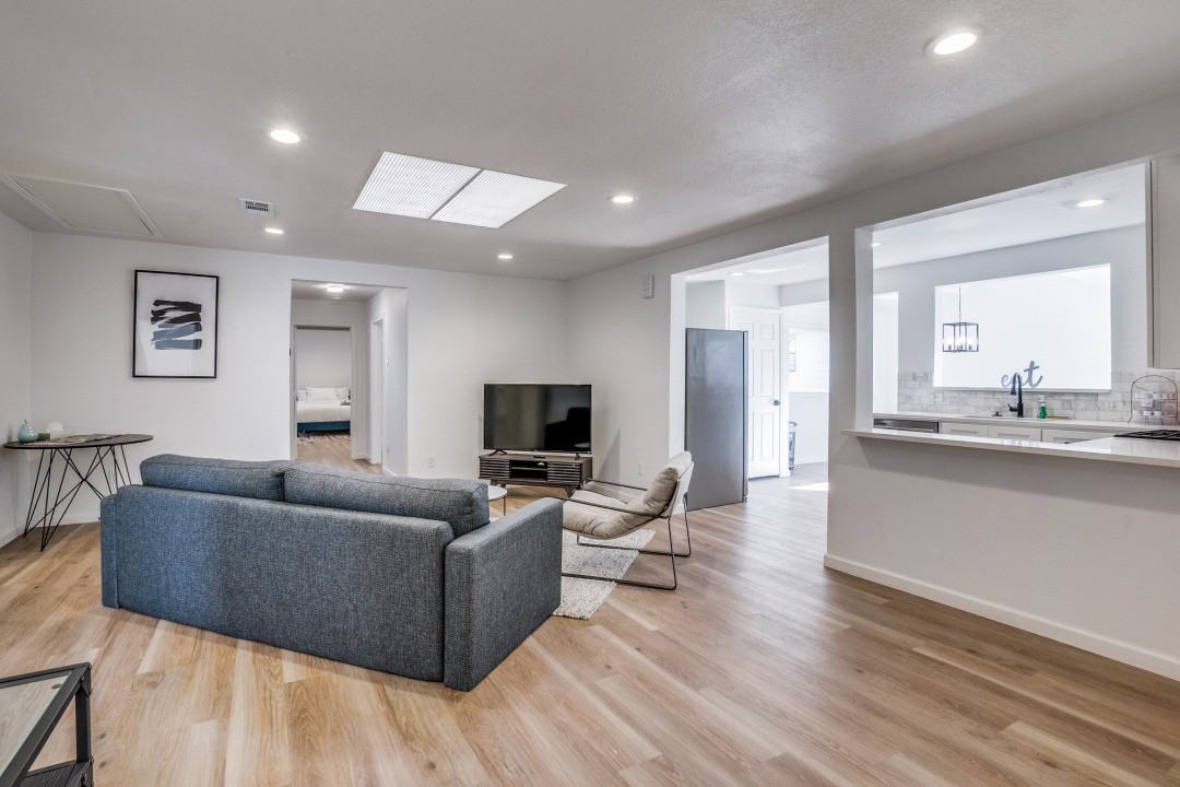 5233 Bonita Ave - Photo 4 of 20