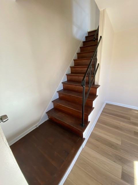 7423 Saint Patricia Ct - Photo 2 of 20