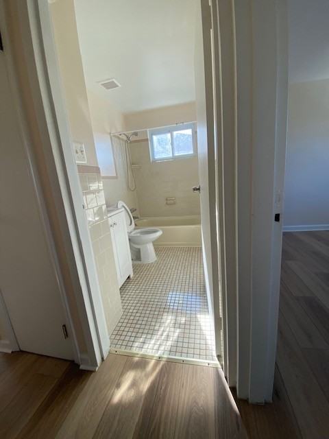 7423 Saint Patricia Ct - Photo 3 of 20