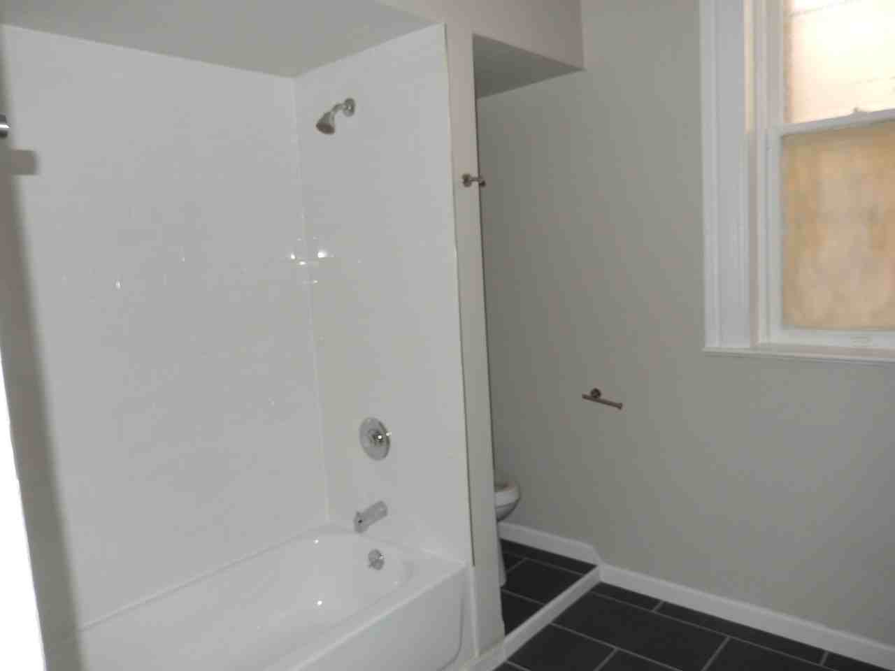 3424 Hartford St #2F - Photo 7 of 12