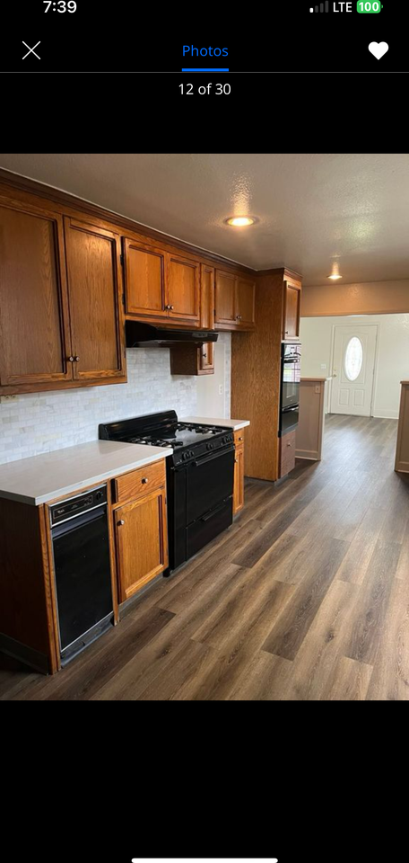 817 Lake Ave - Photo 2 of 5