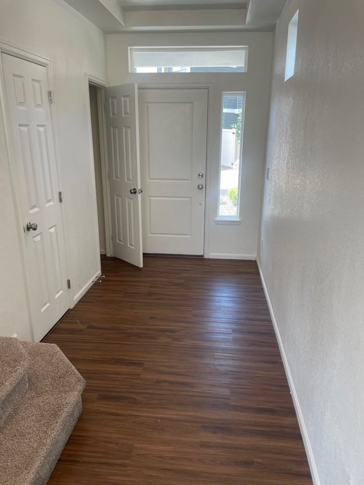 4406 N Quatar Ct - Photo 3 of 47