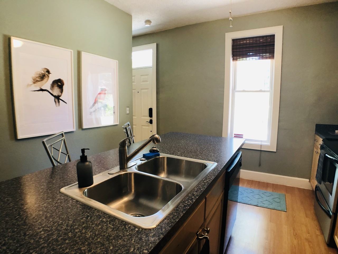 1256 Dennison Ave - Photo 4 of 18